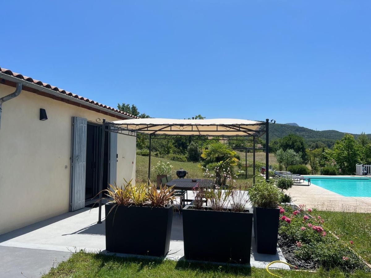 Crest, Avec Terrasse Et Piscine. *