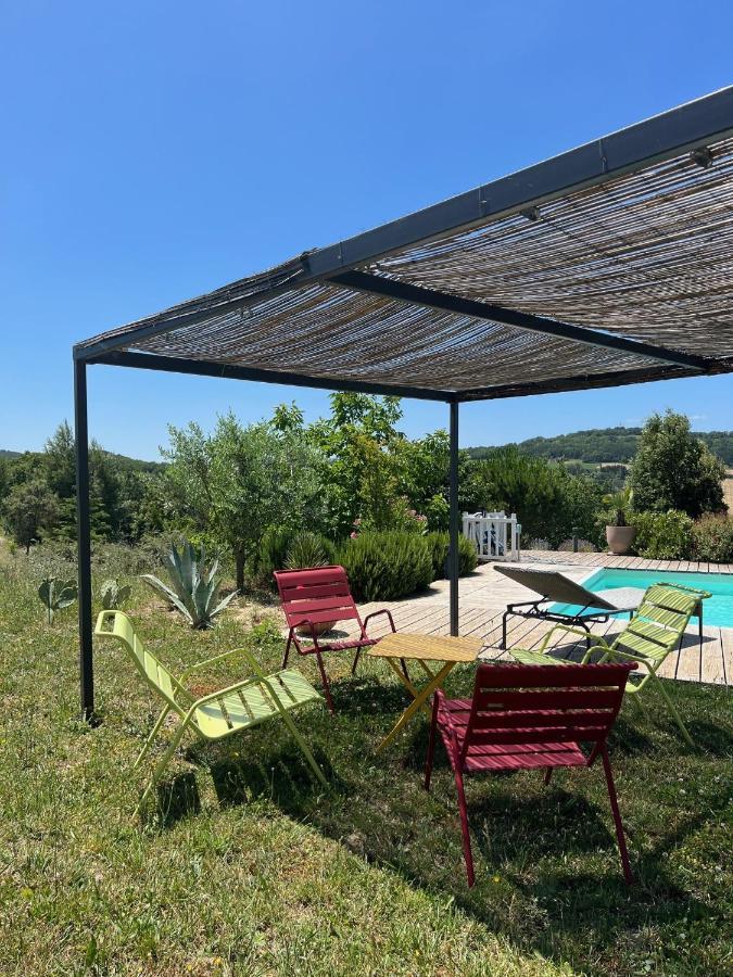 Crest, Avec Terrasse Et Piscine. Ferienhaus